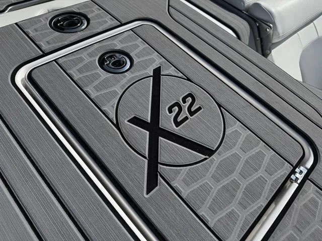 Slide: The Image of MasterCraft X22 2024 - 5