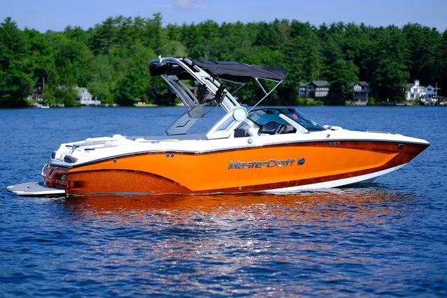 Slide: The Image of MasterCraft X22 2023 - 1