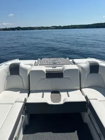 Slide: The Image of MasterCraft X22 2023 - 11