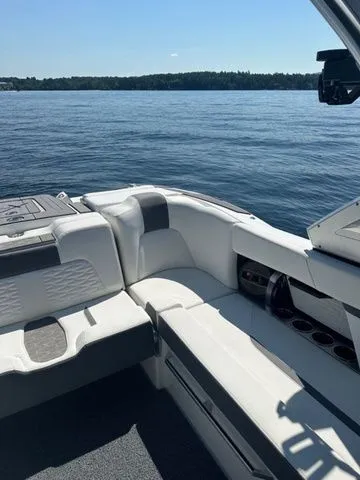 Slide: The Image of MasterCraft X22 2023 - 12