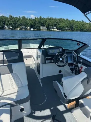 Slide: The Image of MasterCraft X22 2023 - 9