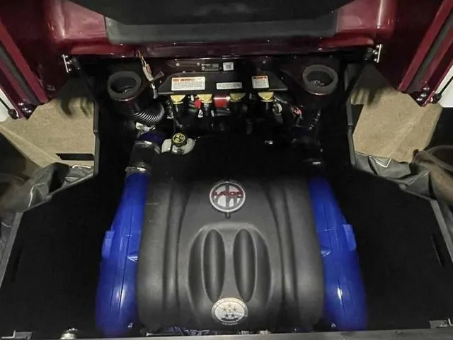 Slide: The Image of MasterCraft X26 2024 - 18