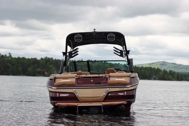 Slide: The Image of MasterCraft X26 2024 - 4