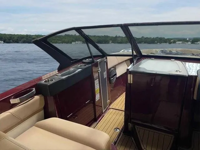 Slide: The Image of MasterCraft X26 2024 - 8