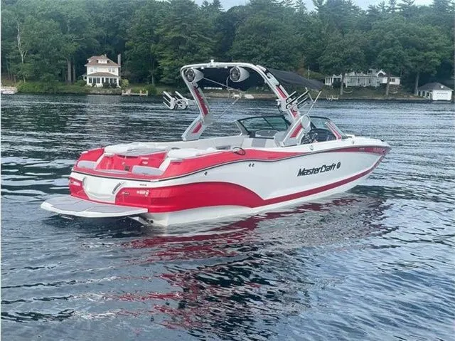 Slide: The Image of MasterCraft X24 2022 - 2