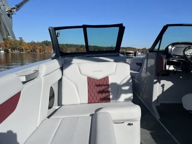 Slide: The Image of MasterCraft XT23 2023 - 9