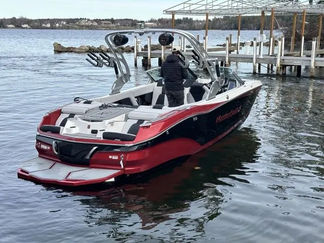 Slide: The Image of MasterCraft X22 2021 - 5