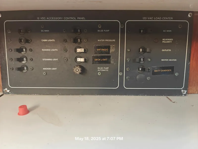 Slide: The Image of Hunter 31 1984 - 32