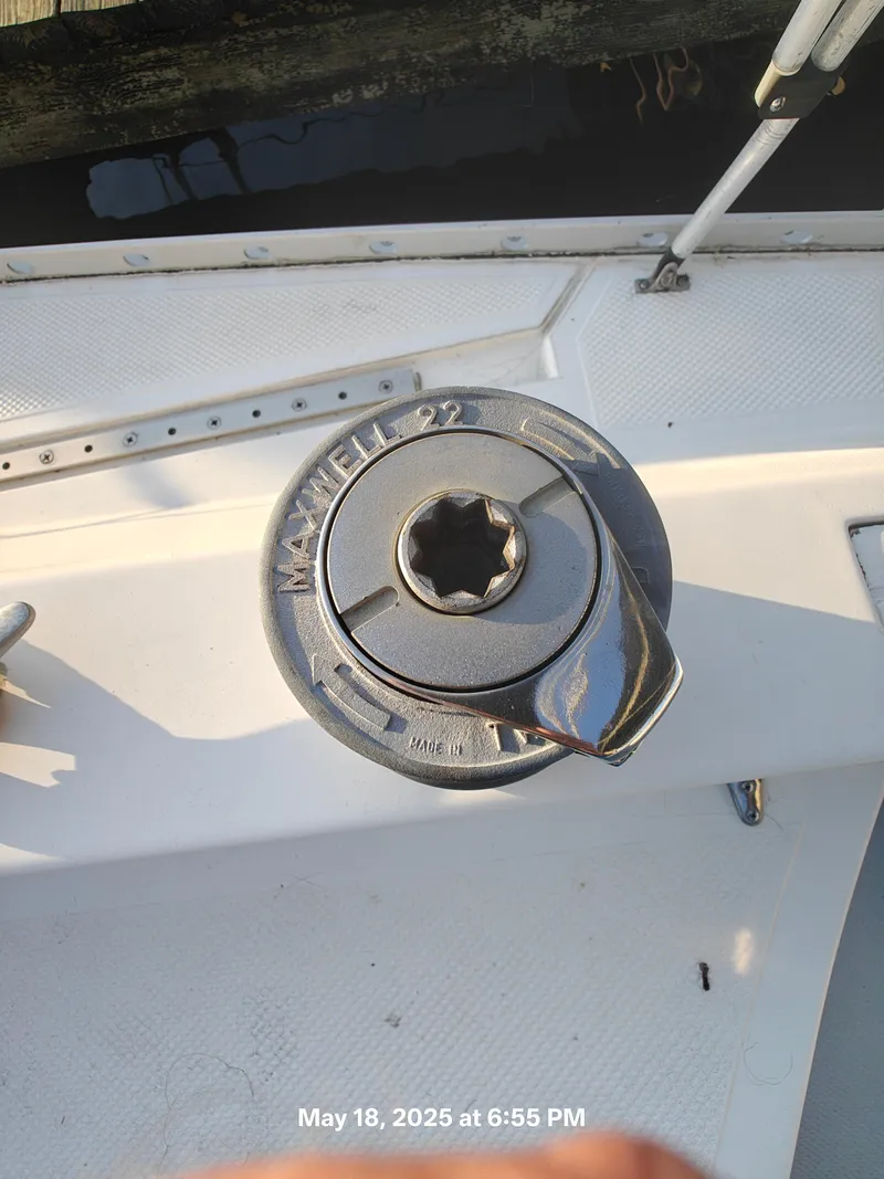 Slide: The Image of Hunter 31 1984 - 4