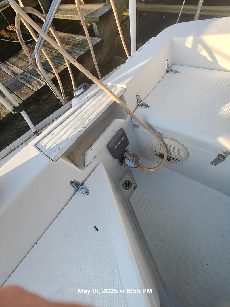 Slide: The Image of Hunter 31 1984 - 8