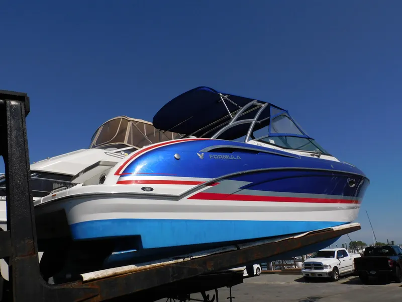 Slide: The Image of Formula Bowrider 310 2012 - 11