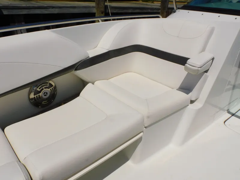 Slide: The Image of Formula Bowrider 310 2012 - 26