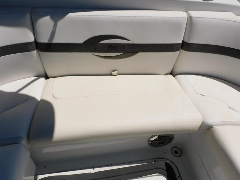 Slide: The Image of Formula Bowrider 310 2012 - 32