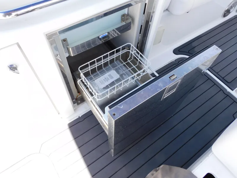 Slide: The Image of Formula Bowrider 310 2012 - 37