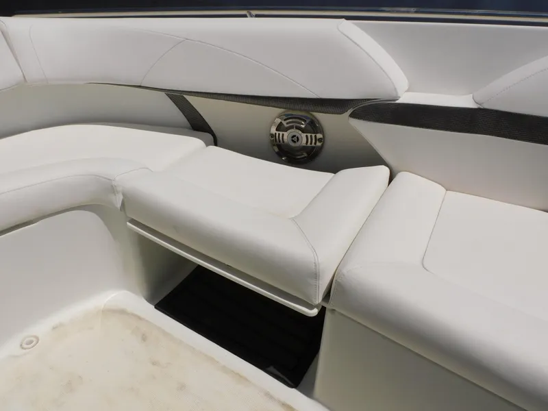 Slide: The Image of Formula Bowrider 310 2012 - 72