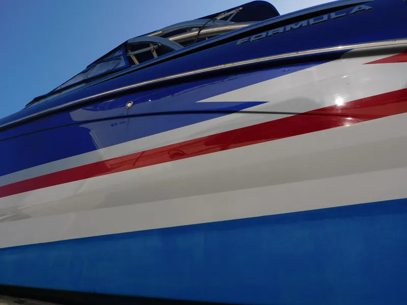 Slide: The Image of Formula Bowrider 310 2012 - 9