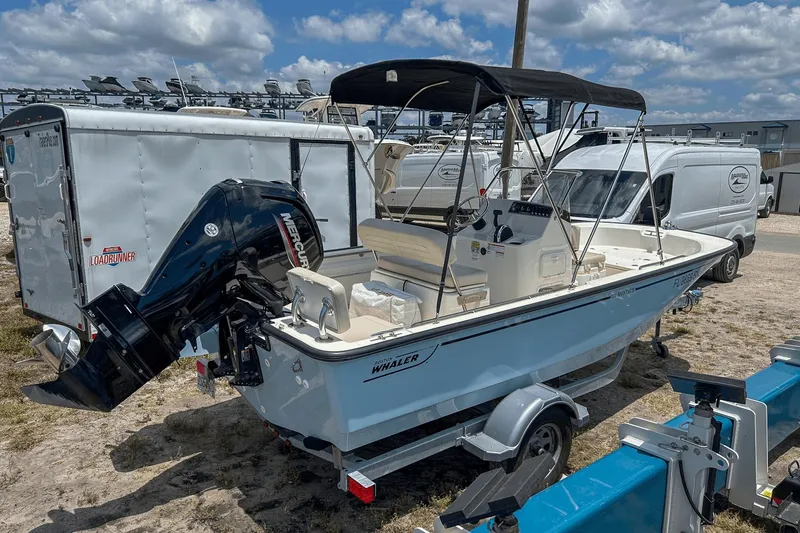 Slide: The Image of Boston Whaler 17 Montauk 2020 - 2