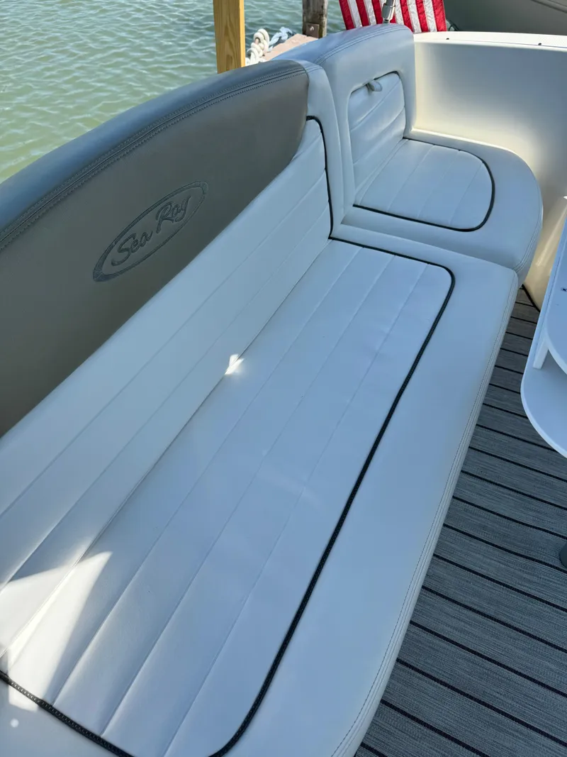Slide: The Image of Sea Ray 290 Sundancer 2006 - 18