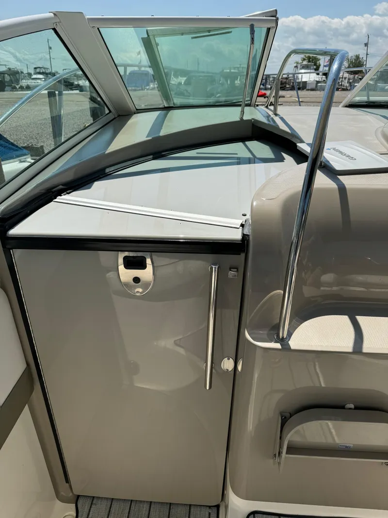 Slide: The Image of Sea Ray 290 Sundancer 2006 - 32