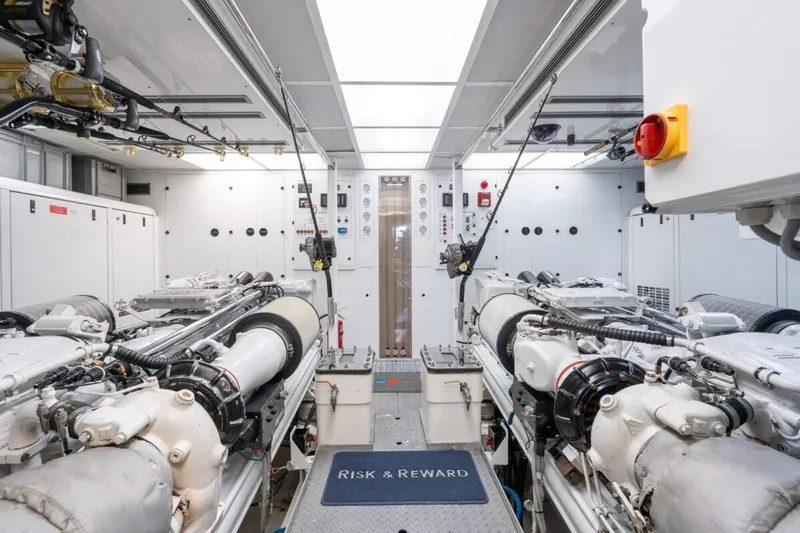 Slide: The Image of Crescent Raised Pilothouse 2004 - 69