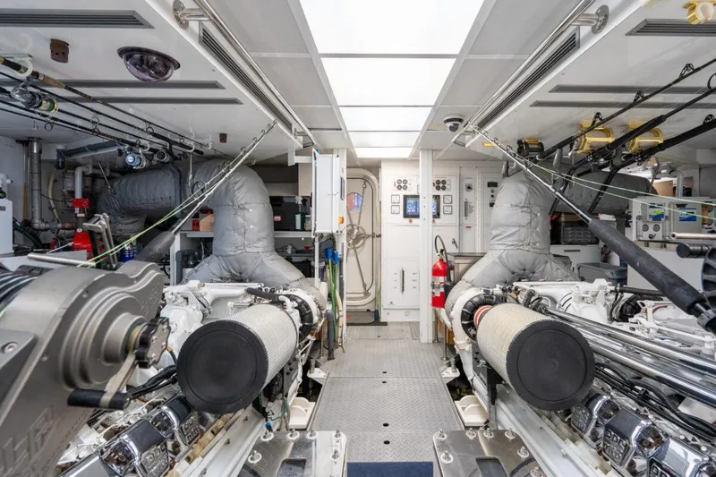 Slide: The Image of Crescent Raised Pilothouse 2004 - 72