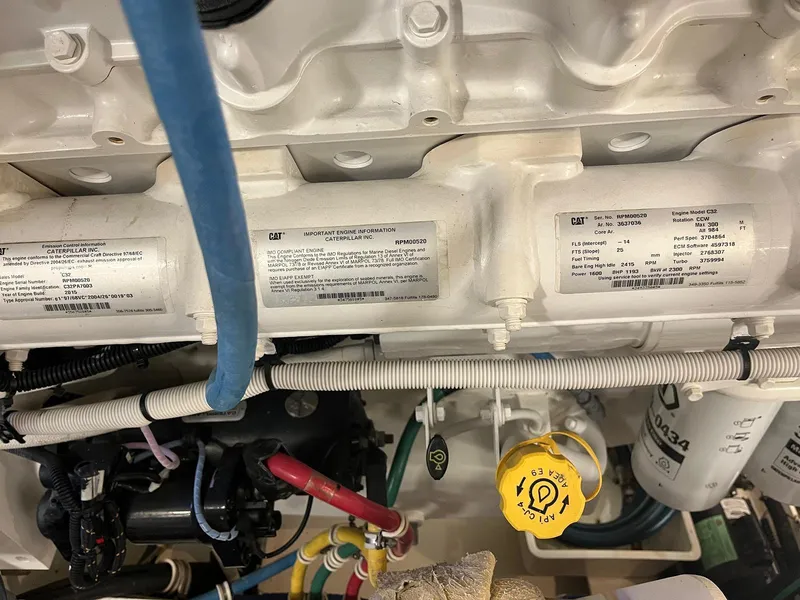 Slide: The Image of Hatteras M75 Panacera 2017 - 62