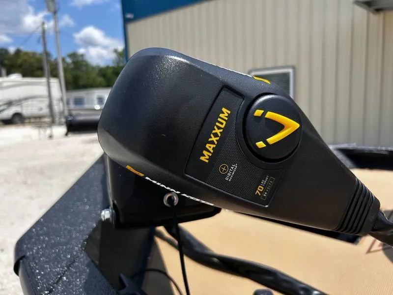 Slide: The Image of Close-up of Maxxum trolling motor on 2025 Xpress H20C Crappie boat. - 13