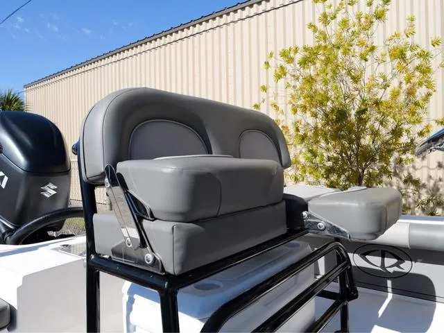 Slide: The Image of Sea Born FX22 Center Console 2024 - 25