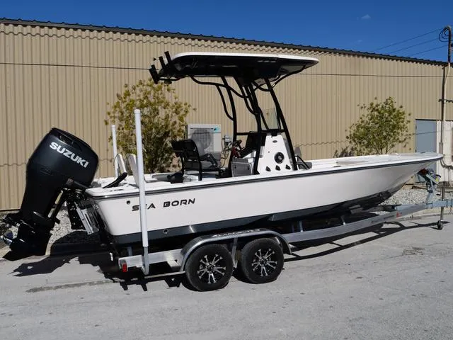 Slide: The Image of Sea Born FX22 Center Console 2024 - 34