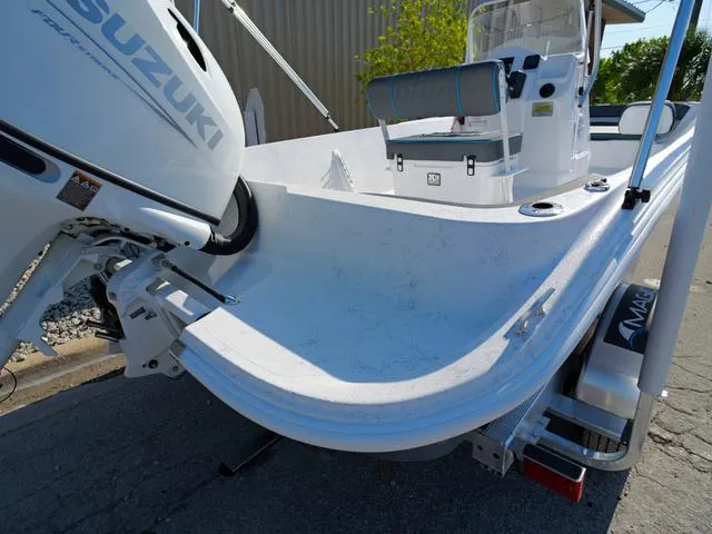 Slide: The Image of ALK 2 Powerboats 22CRS - GPS - STEREO 2025 - 25