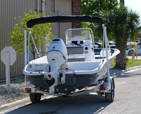 Slide: The Image of ALK 2 Powerboats 22CRS - GPS - STEREO 2025 - 7