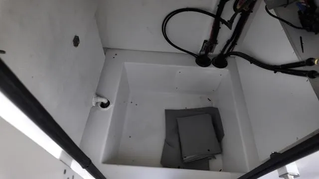 Slide: The Image of Clearwater 2200CC - SIMRAD GO9 - SUZUKI 250! 2025 - 26