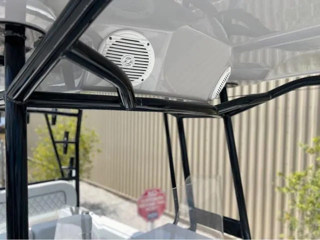 Slide: The Image of Clearwater 2200CC - SIMRAD GO9 - SUZUKI 250! 2025 - 34