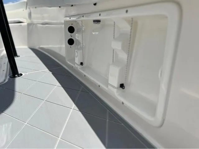 Slide: The Image of Clearwater 2200CC - SIMRAD GO9 - SUZUKI 250! 2025 - 35