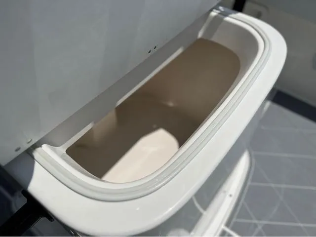 Slide: The Image of Clearwater 2200CC - SIMRAD GO9 - SUZUKI 250! 2025 - 39