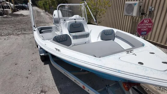 Slide: The Image of ALK 2 Powerboats 18CRS - GPS- STEREO 2025 - 15