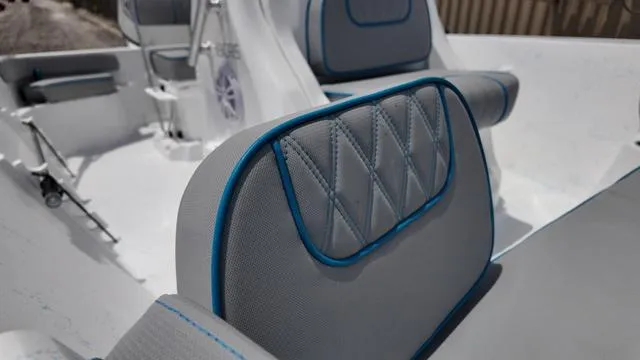 Slide: The Image of ALK 2 Powerboats 18CRS - GPS- STEREO 2025 - 18