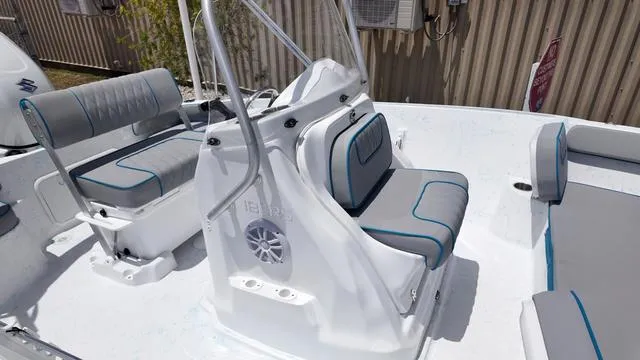 Slide: The Image of ALK 2 Powerboats 18CRS - GPS- STEREO 2025 - 27