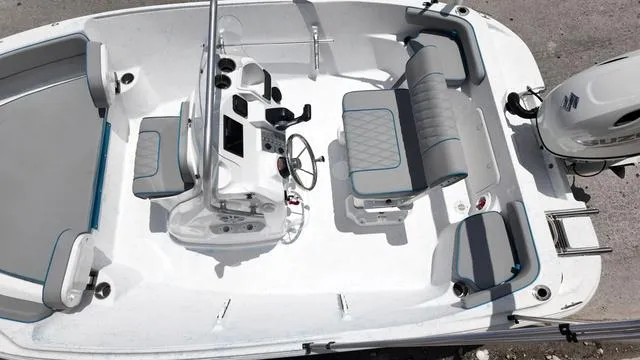 Slide: The Image of ALK 2 Powerboats 18CRS - GPS- STEREO 2025 - 30