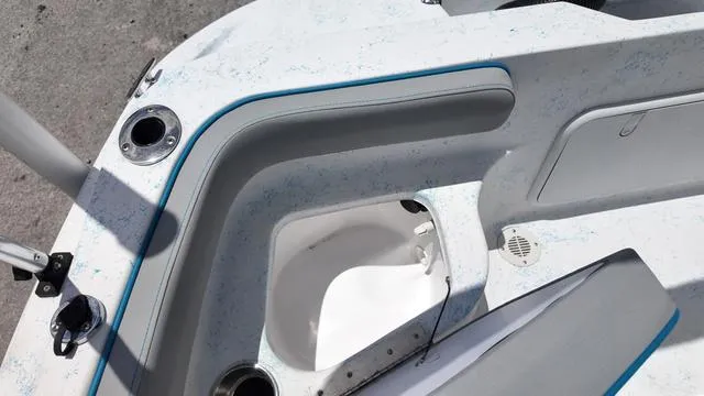 Slide: The Image of ALK 2 Powerboats 18CRS - GPS- STEREO 2025 - 34