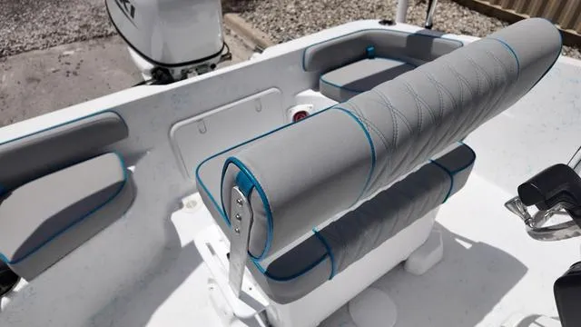 Slide: The Image of ALK 2 Powerboats 18CRS - GPS- STEREO 2025 - 37