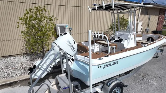 Slide: The Image of Polar 195 CC - Simrad 7 - Stereo System 2025 - 11