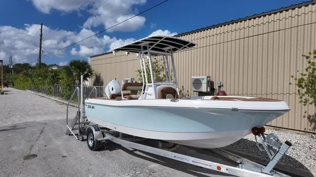 Slide: The Image of Polar 195 CC - Simrad 7 - Stereo System 2025 - 31