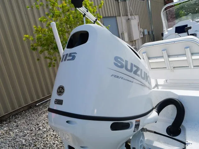 Slide: The Image of ALK 2 Powerboats 18CRS - GPS- STEREO - LEANING POST 2025 - 13