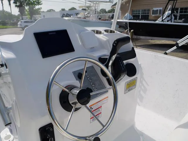 Slide: The Image of ALK 2 Powerboats 18CRS - GPS- STEREO - LEANING POST 2025 - 26