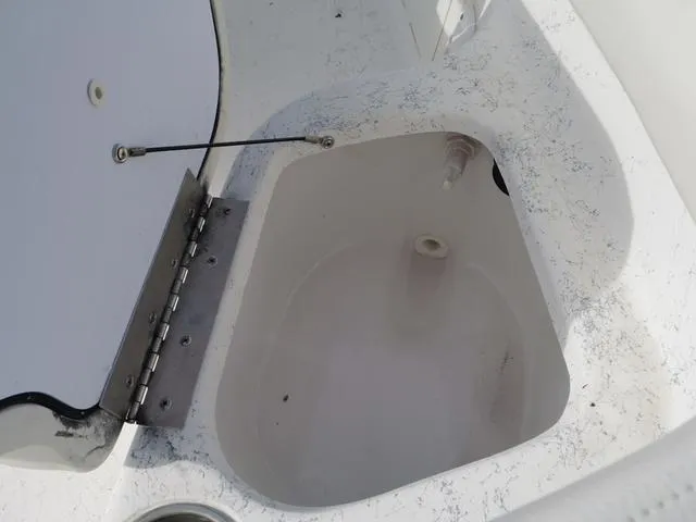 Slide: The Image of ALK 2 Powerboats 18CRS - GPS- STEREO - LEANING POST 2025 - 28