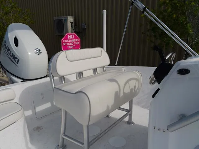 Slide: The Image of ALK 2 Powerboats 18CRS - GPS- STEREO - LEANING POST 2025 - 32