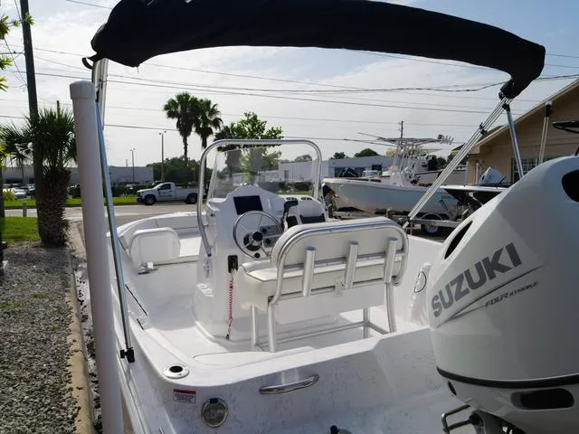 Slide: The Image of ALK 2 Powerboats 18CRS - GPS- STEREO - LEANING POST 2025 - 4