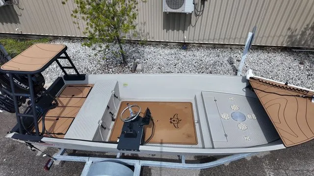 Slide: The Image of Hog Island SHALLOW WATER 16 SKIFF GRAY 2024 - 13