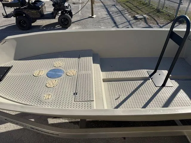 Slide: The Image of Hog Island SHALLOW WATER 16 SKIFF GRAY 2024 - 3